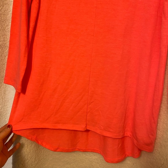 TOP - Picture 2 of 4